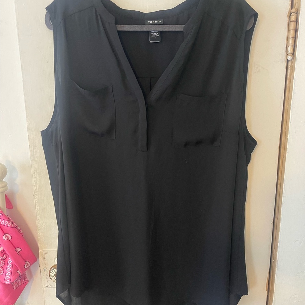 Torrid Black V-Neck Sleeveless Blouse